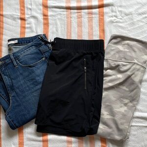 3 pc Athleta Bundle Jeans, Leggings & Skort. Size 12/L